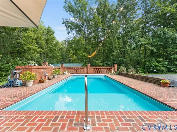 18394 Taylors Creek RD, Montpelier, VA 23192