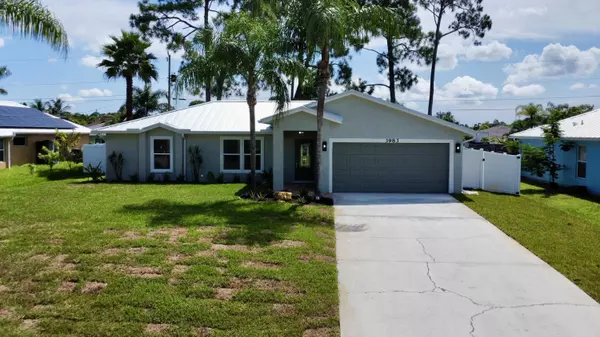 3983 SW Helmlinger ST, Port Saint Lucie, FL 34953