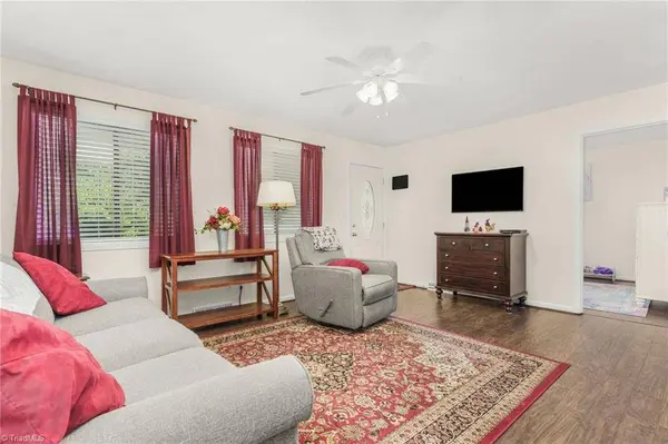 617 Alan DR, Yadkinville, NC 27055