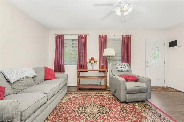 617 Alan DR, Yadkinville, NC 27055