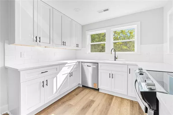 106 Barker ST, Randleman, NC 27317