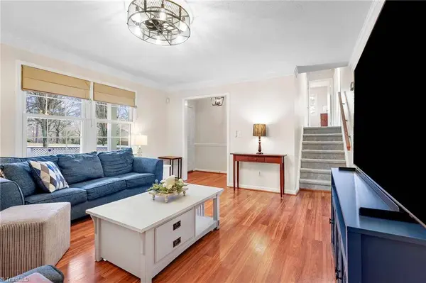 110 Summerglen DR, Lewisville, NC 27023