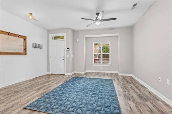 908 Windcastle LN, Winston-salem, NC 27105