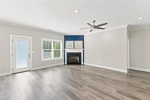 78 Robinhood CIR, Winston-salem, NC 27106