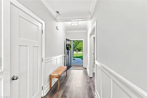 78 Robinhood CIR, Winston-salem, NC 27106