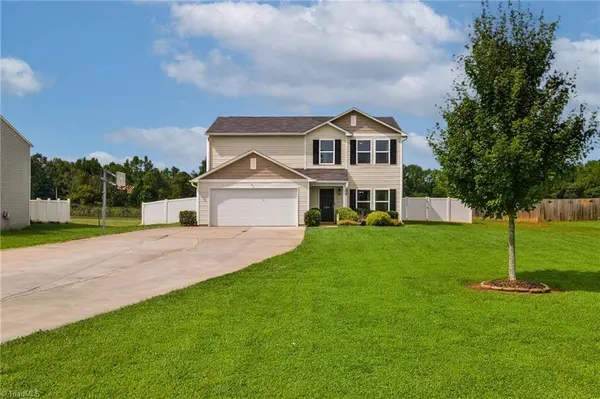 6501 Nc Highway 801, Mocksville, NC 27028