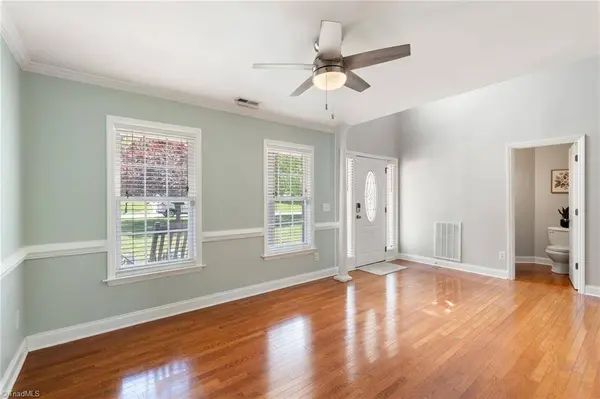 7084 Bridgewood RD, Clemmons, NC 27012