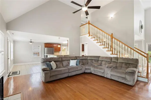 7084 Bridgewood RD, Clemmons, NC 27012