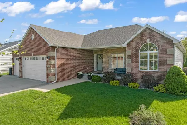 1003 NW Rockcrest Road, Ankeny, IA 50023