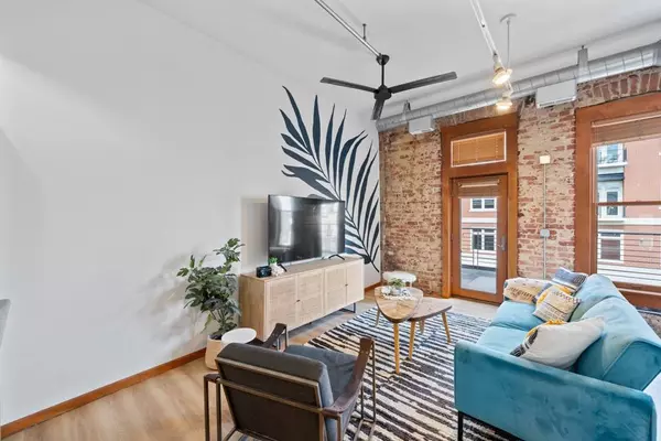 507 E Locust Street #308, Des Moines, IA 50309