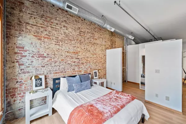 507 E Locust Street #308, Des Moines, IA 50309