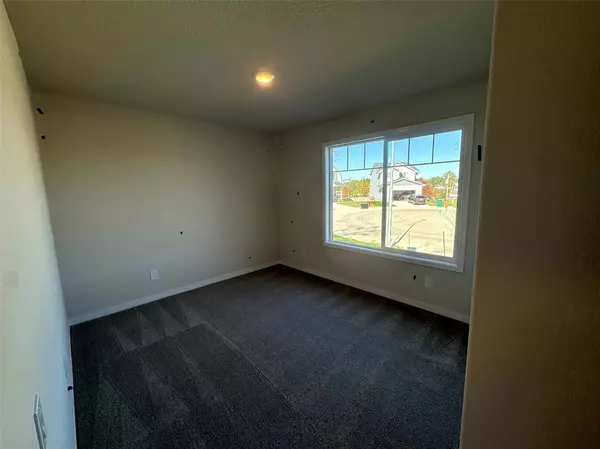 1000 Commons Court, Carlisle, IA 50047