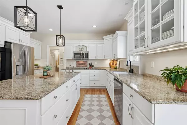 709 NE Georgetown Court, Ankeny, IA 50021