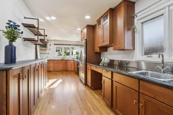 24927 2nd ST, Hayward, CA 94541