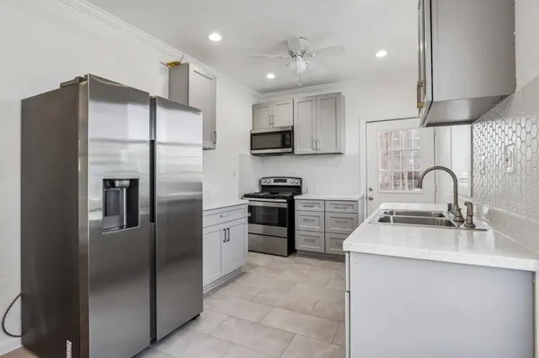 871 37th ST, Emeryville, CA 94608