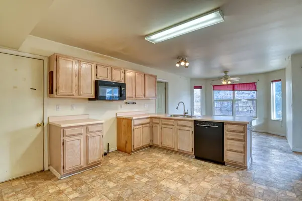 5205 Harrington DR, Colorado Springs, CO 80911