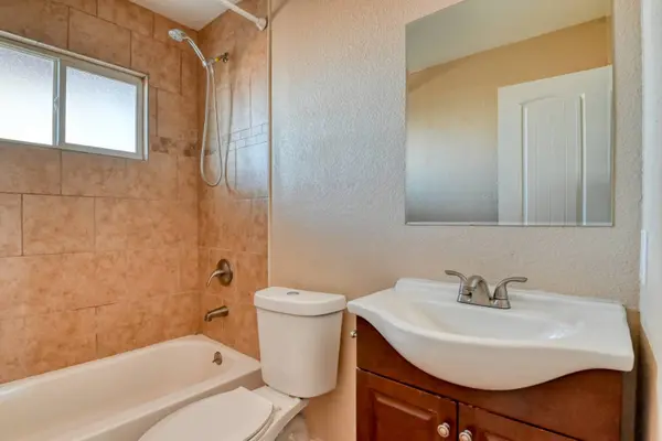 4550 Hollyridge DR, Colorado Springs, CO 80916