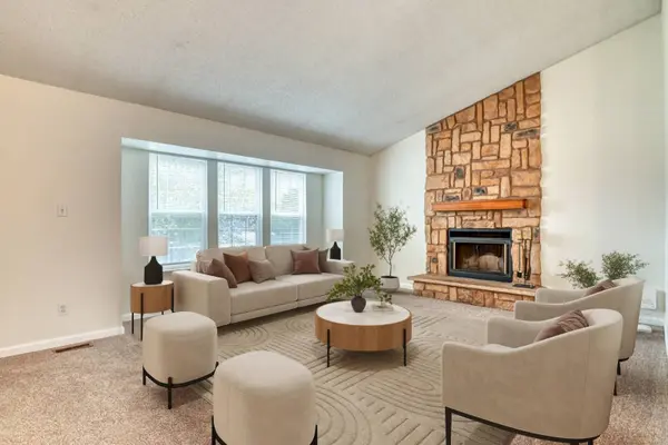 6815 Meadowwood PL, Colorado Springs, CO 80918