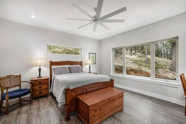 6770 Eagle Mountain RD, Manitou Springs, CO 80829