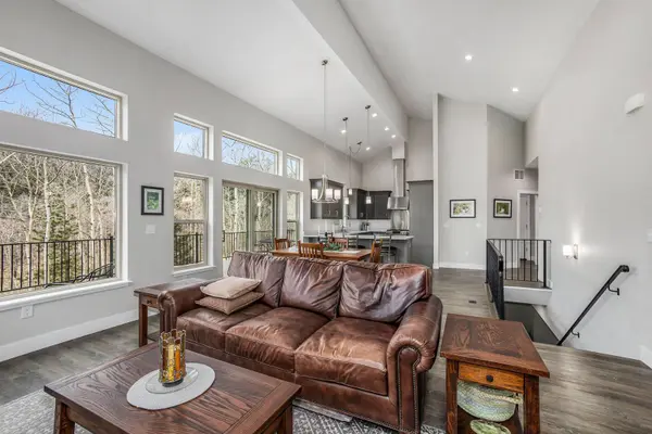 6770 Eagle Mountain RD, Manitou Springs, CO 80829