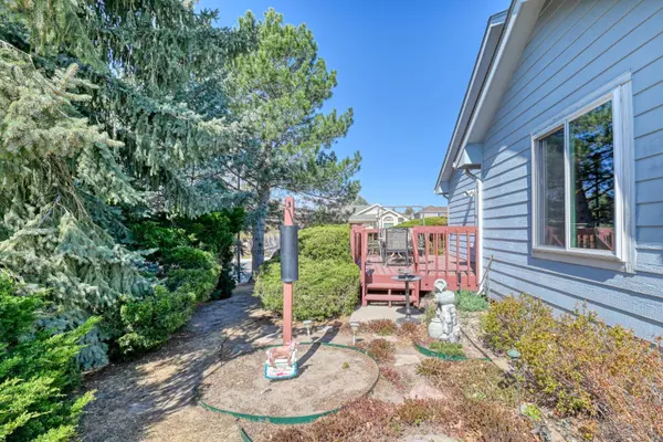 8611 Chancellor DR, Colorado Springs, CO 80920