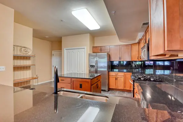275 E Fountain BL, Colorado Springs, CO 80903