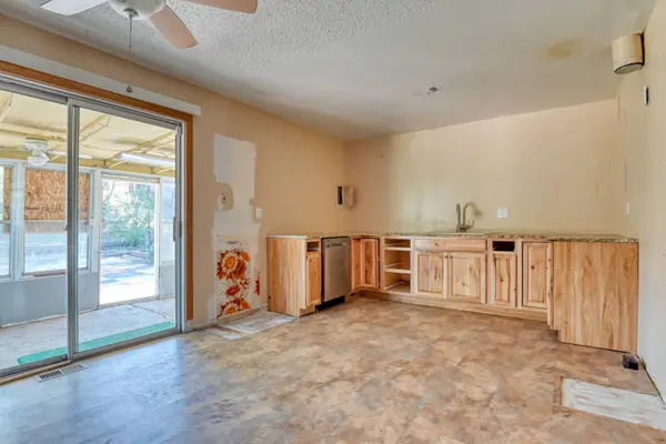 1222 Rushmore DR, Colorado Springs, CO 80910