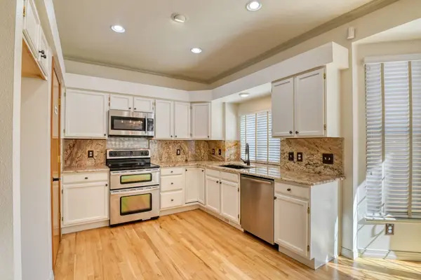 2860 Helmsdale DR, Colorado Springs, CO 80920