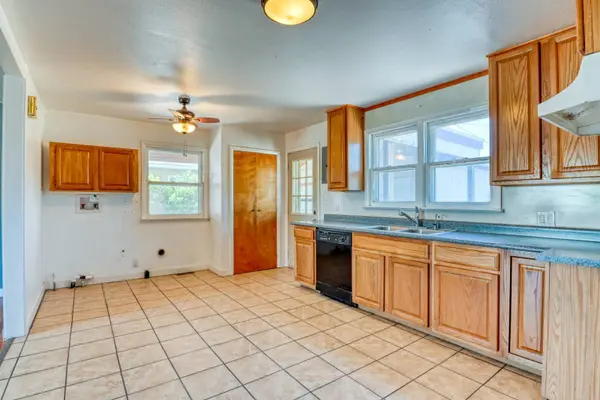 725 Poplar AV, Las Animas, CO 81054