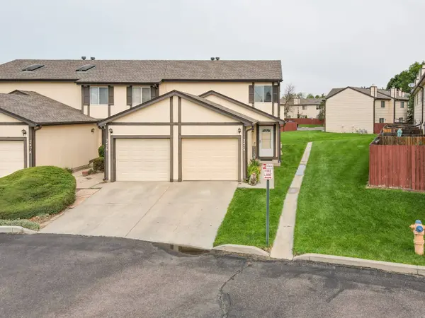 2474 Lexington Village LN