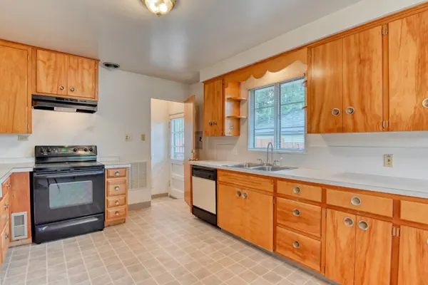 1509 E Bijou ST, Colorado Springs, CO 80909