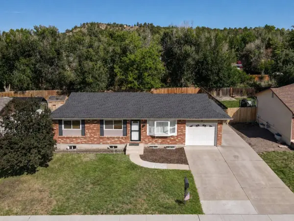 1518 Sanderson AV, Colorado Springs, CO 80915