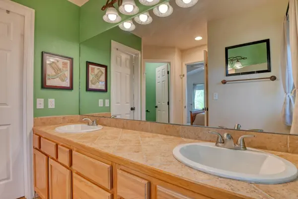 9482 Bur Oak LN, Colorado Springs, CO 80925