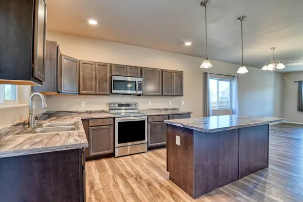 3523 Possum LN, Pueblo, CO 81005