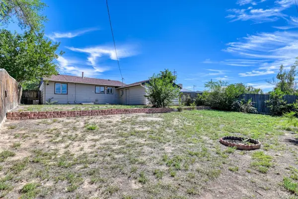1733 Jerry Murphy RD, Pueblo, CO 81001