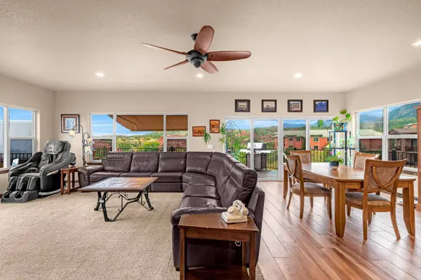 131 Crystal Valley RD, Manitou Springs, CO 80829