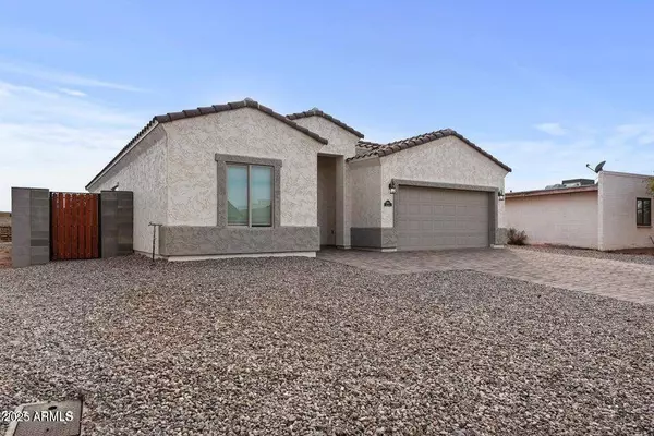 15990 S ELIZABETH Place, Arizona City, AZ 85123