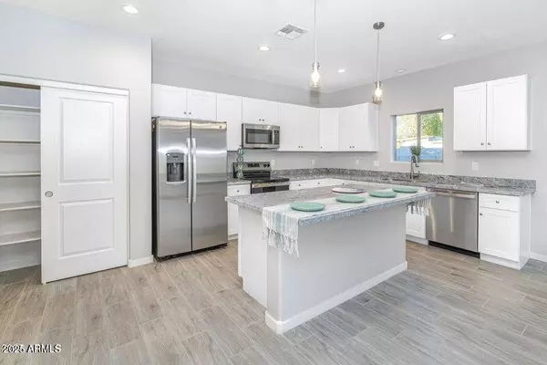 3845 N KIAMI Drive, Eloy, AZ 85131