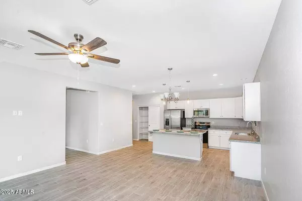 3845 N KIAMI Drive, Eloy, AZ 85131