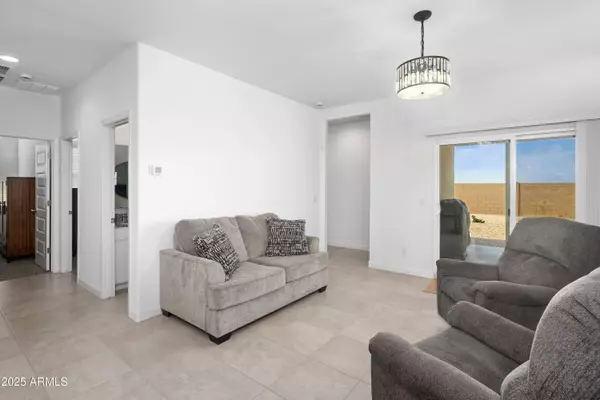 40060 W HILLMAN Drive, Maricopa, AZ 85138