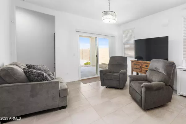 40060 W HILLMAN Drive, Maricopa, AZ 85138