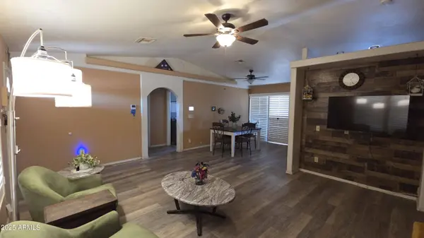 9054 W TINAJAS Drive, Arizona City, AZ 85123