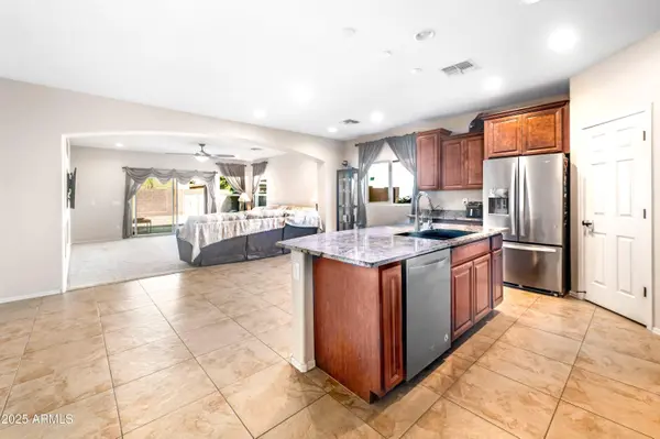 2494 N PETERSBURG Drive, Florence, AZ 85132