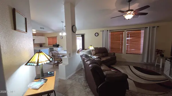 8146 W PINEVETA Drive, Arizona City, AZ 85123