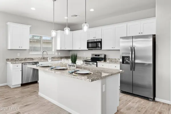 9561 W KRAMER Place, Arizona City, AZ 85123