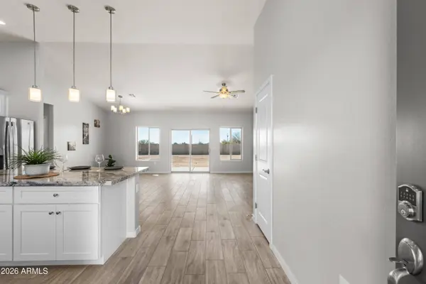 9501 W KRAMER Lane, Arizona City, AZ 85123