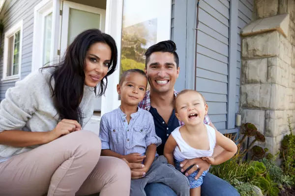 Why Homeowner’s Insurance is Essential for Your Protection and How to Save on Premiums