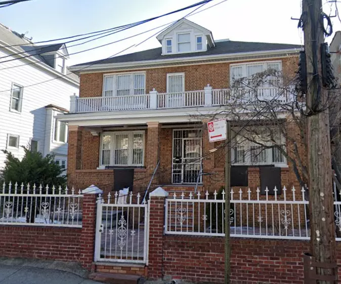 Bronx, NY 10466-3932,644 E 226th St