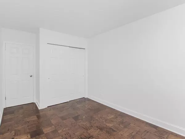 Yonkers, NY 10705-1193,101 Highland Ave #4L