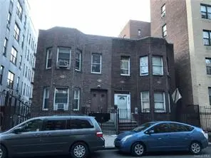2019 Walton Ave, Bronx, NY 10453-4101